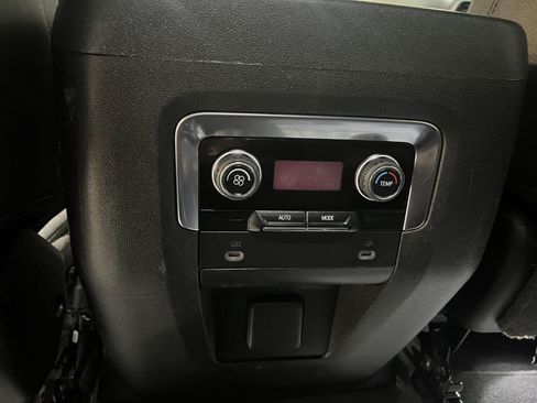Used 2024 Chevrolet Tahoe LT AWD/4WD image 22