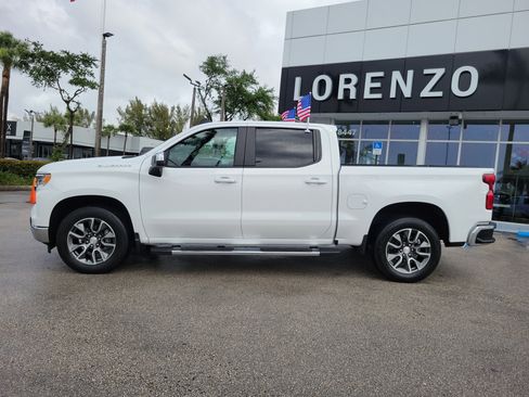 Used 2025 Chevrolet Silverado 1500 LT image 8