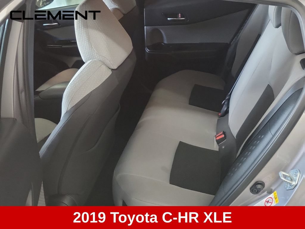 Used 2019 Toyota C-HR XLE FWD image 5