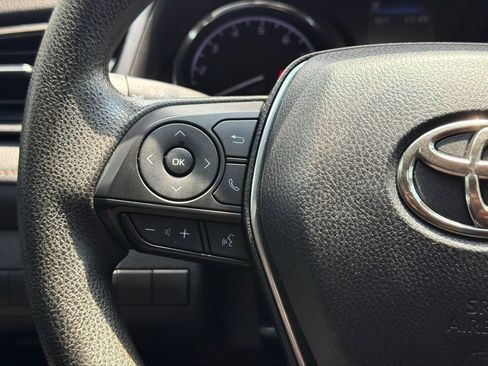 Used 2019 Toyota Camry LE FWD image 28