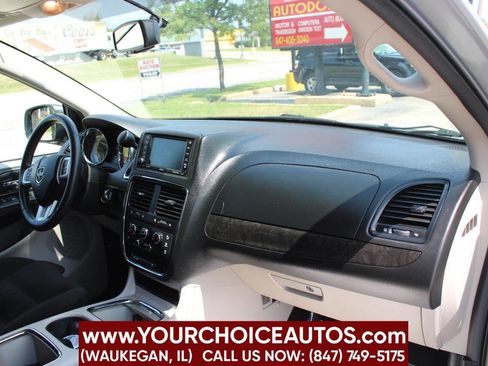 Used 2015 Dodge Grand Caravan SXT w/ UConnect Hands-Free Group image 15