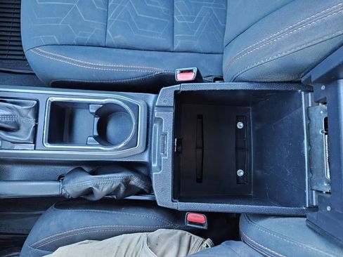 Used 2016 Toyota Tacoma TRD Off-Road image 17