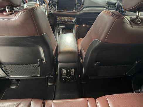 Used 2025 Dodge Durango GT image 20