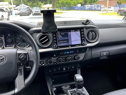 Used 2022 Toyota Tacoma TRD Pro AWD/4WD image 8