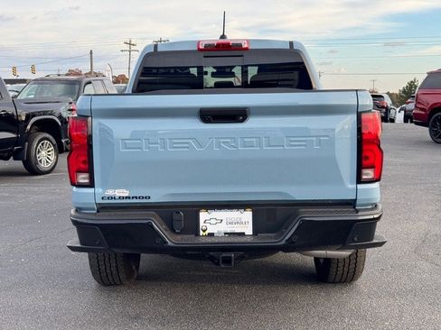 Used 2025 Chevrolet Colorado Z71 w/ Z71 Convenience Package 2 image 4