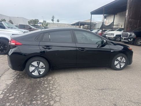 Used 2020 Hyundai Ioniq Blue image 4