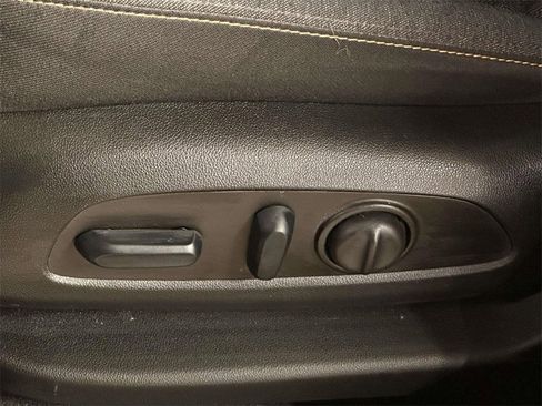 Used 2023 Chevrolet Equinox LT image 13