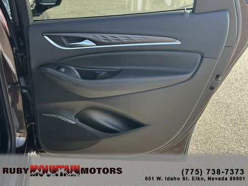 Used 2023 Buick Enclave Avenir image 24