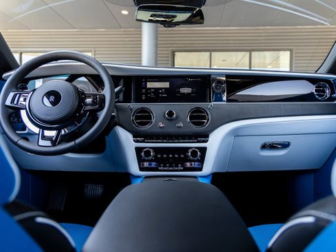 New 2025 Rolls-Royce Spectre image 33