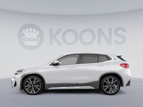 Used 2018 BMW X2 xDrive28i w/ M SportX Package AWD/4WD image 2