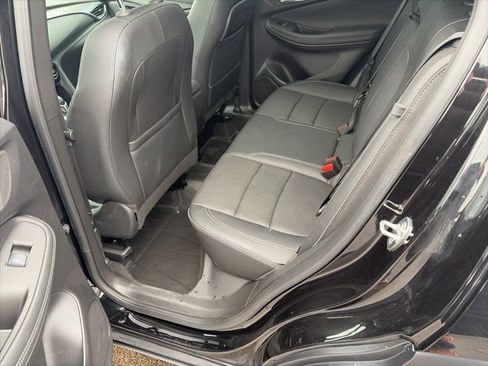 Used 2022 Buick Encore GX Essence w/ Experience Buick Package image 11