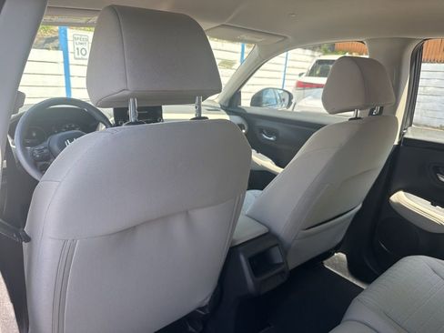 Used 2024 Honda HR-V LX image 16