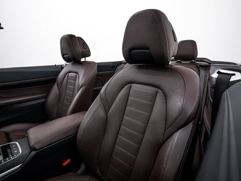 Used 2023 BMW 440i xDrive Convertible w/ Premium Package image 15