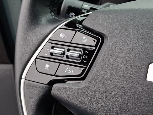 Used 2023 Kia Niro EX Touring image 23