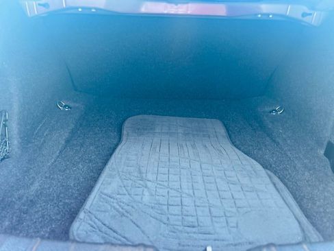 Used 2018 BMW 320i xDrive Sedan image 12