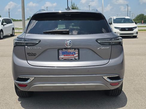 Used 2022 Buick Envision Avenir w/ Technology Package II FWD image 4