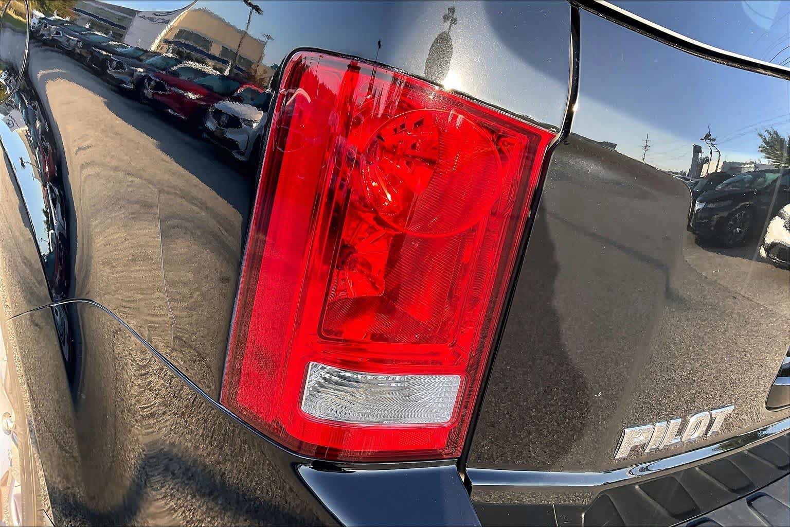 Used 2012 Honda Pilot Touring image 26