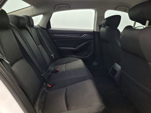 Used 2018 Honda Accord LX image 19