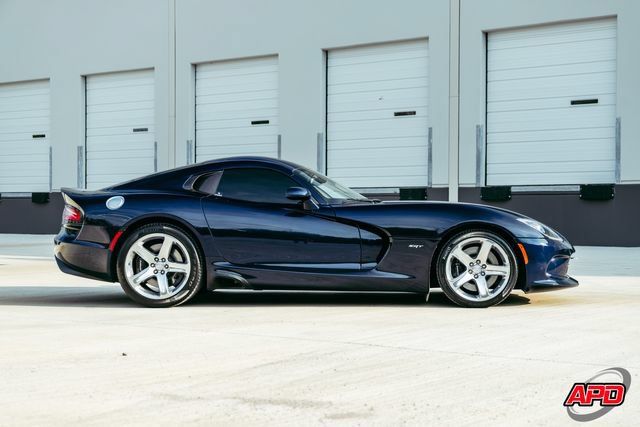 Used 2014 SRT Viper SRT-10 w/ Exterior Carbon Fiber Package RWD image 12