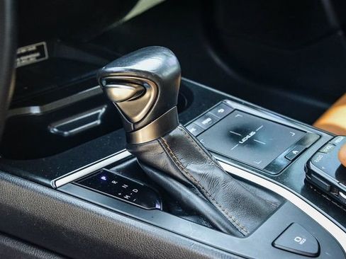 Used 2022 Lexus UX 200 200 Base image 22