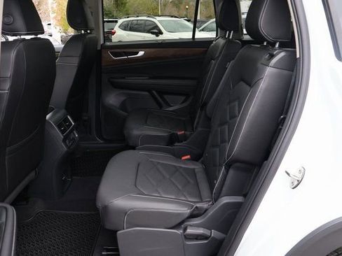 New 2026 Volkswagen Atlas SE image 13