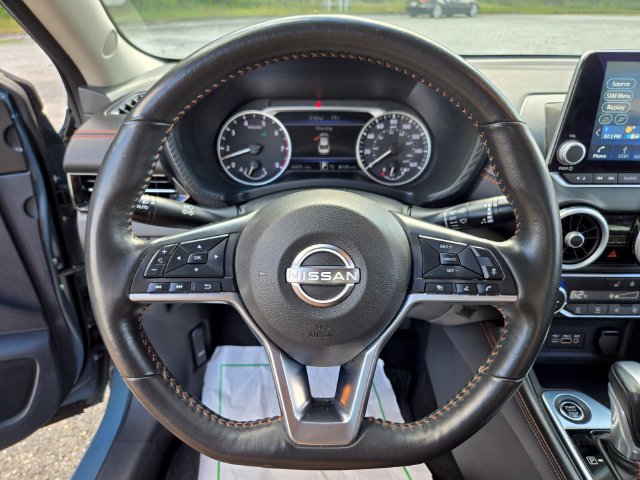 Used 2025 Nissan Sentra SR w/ SR Premium Package FWD image 33