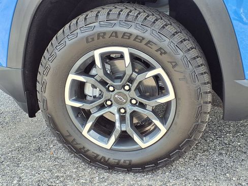 New 2026 Chevrolet Equinox ACTIV AWD/4WD image 23