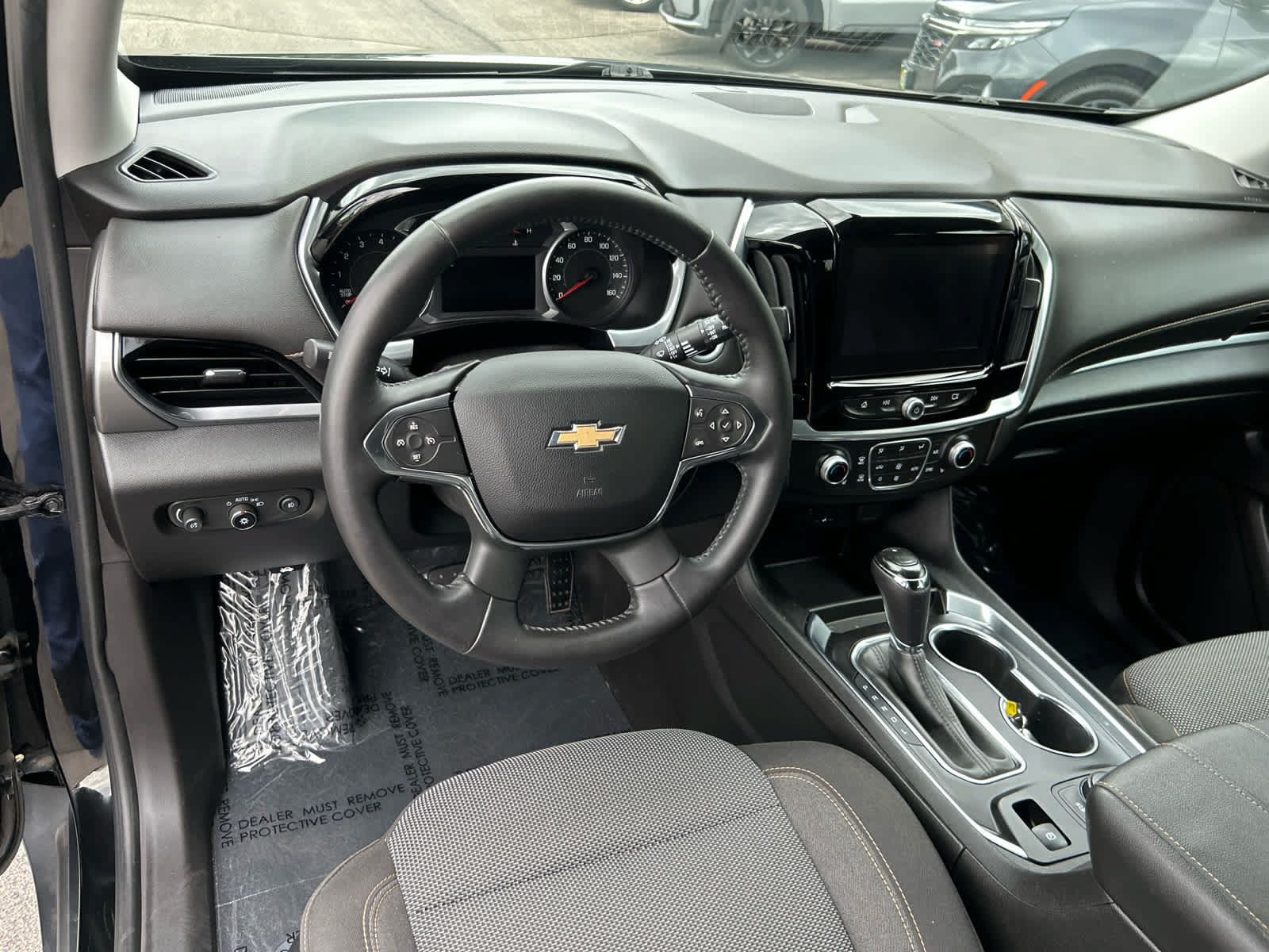 Used 2018 Chevrolet Traverse LT FWD image 13