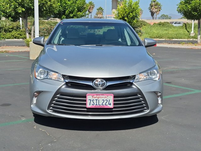 Used 2016 Toyota Camry LE FWD image 2