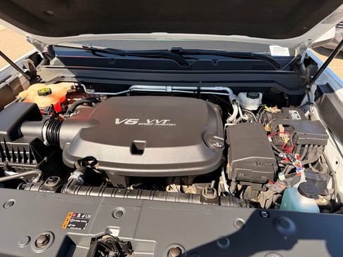 Used 2018 GMC Canyon SLE w/ SLE Convenience Package image 27