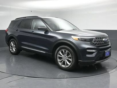 Certified 2022 Ford Explorer XLT w/ Equipment Group 202A