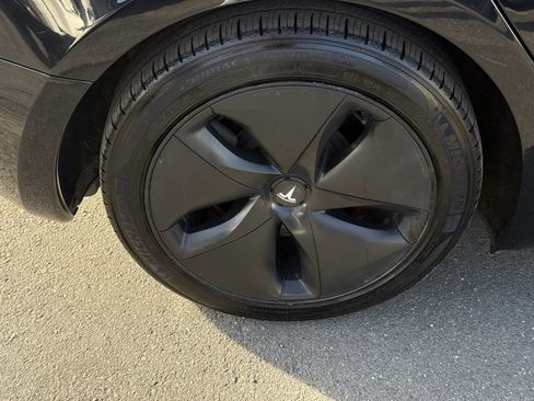 Used 2018 Tesla Model 3 Long Range image 27