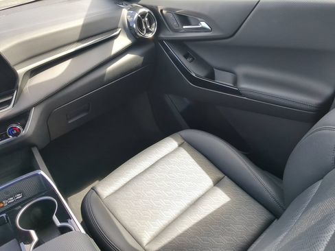 Used 2025 Chevrolet Equinox LT w/ Convenience Package II FWD image 15