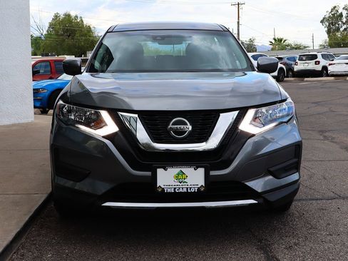 Used 2020 Nissan Rogue S FWD image 16