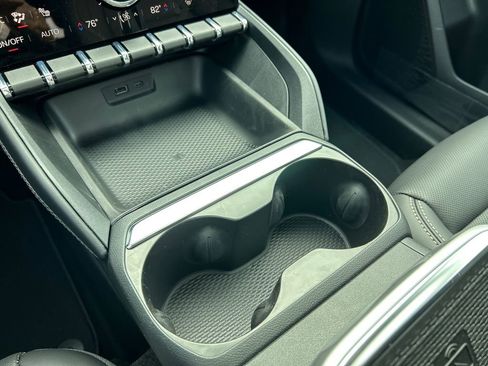 New 2026 GMC Terrain Elevation w/ Elevation Premium Package AWD/4WD image 27