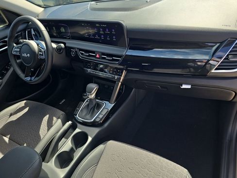 New 2026 Kia Seltos S FWD image 11
