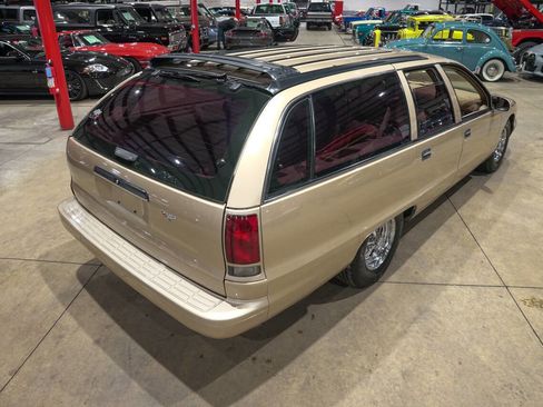 Used 1996 Chevrolet Caprice Classic image 17