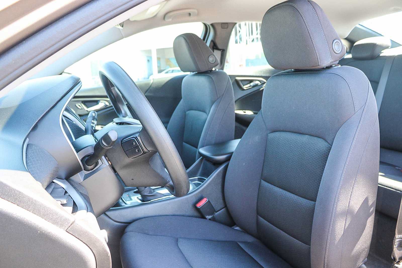 Used 2024 Chevrolet Malibu LS FWD image 17