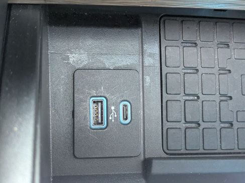 Used 2022 Ford Expedition Limited RWD image 28