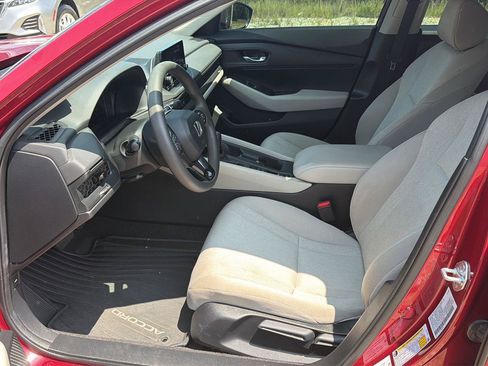 Used 2024 Honda Accord LX image 10