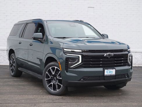 New 2026 Chevrolet Suburban RST w/ Advanced Technology Package image 2