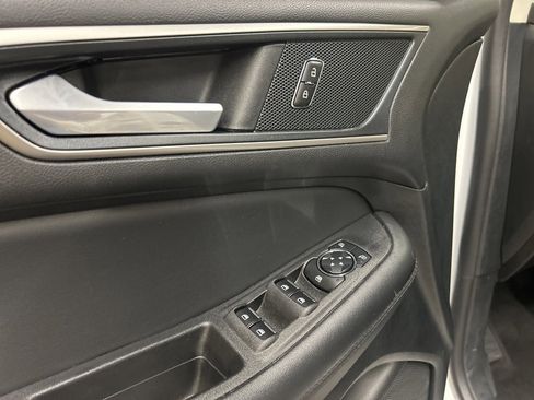 Used 2024 Ford Edge SEL image 26