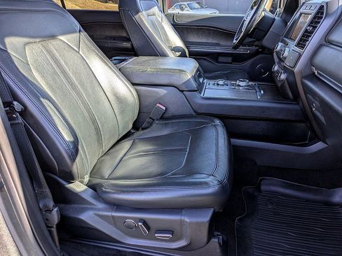 Used 2019 Ford Expedition Limited w/ Equipment Group 301A image 40