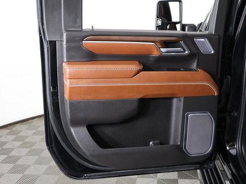 Used 2024 GMC Sierra 3500 Denali Ultimate image 30