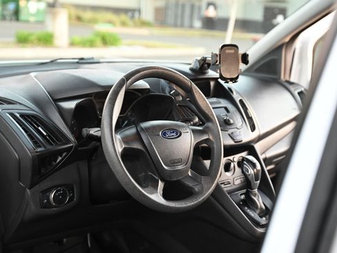 Used 2018 Ford Transit Connect XL image 18