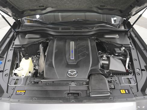 Certified 2024 MAZDA CX-90 Plug-In Hybrid w/ Preferred AWD/4WD image 34