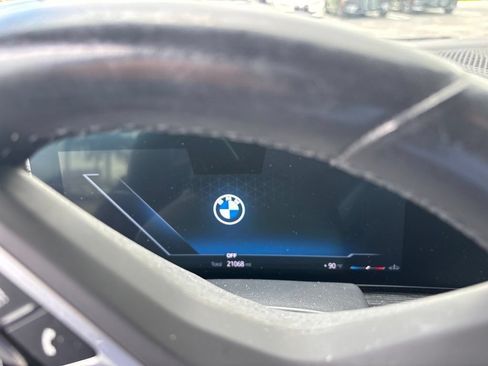 Used 2024 BMW X5 sDrive40i w/ Executive Package RWD image 1