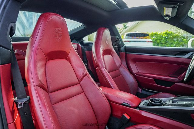 Used 2020 Porsche 911 Carrera RWD image 34