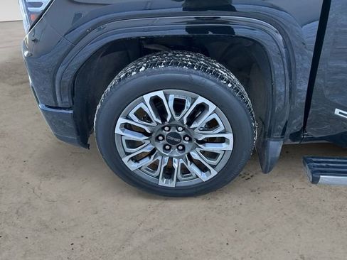 Used 2024 GMC Sierra 1500 Denali Ultimate image 14