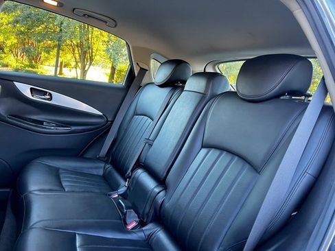 Used 2017 INFINITI QX50 Base image 22